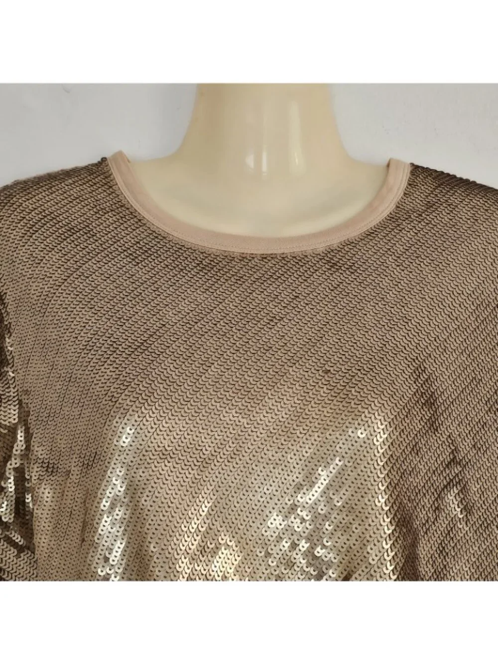 MICHAEL MICHAEL KORS Women's Crew Sequin T-Shirt, Golden, Large, Top Blouse